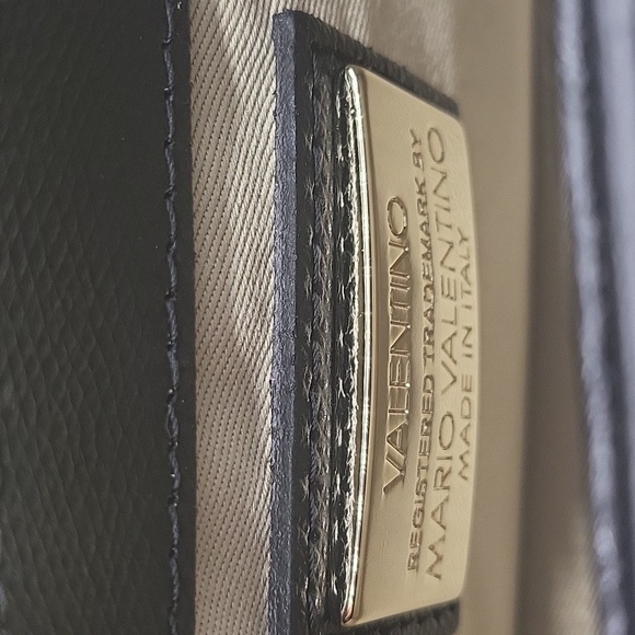 1388- Valentino By Mario Valentino Italian Leather NWT - Picture 10 of 12